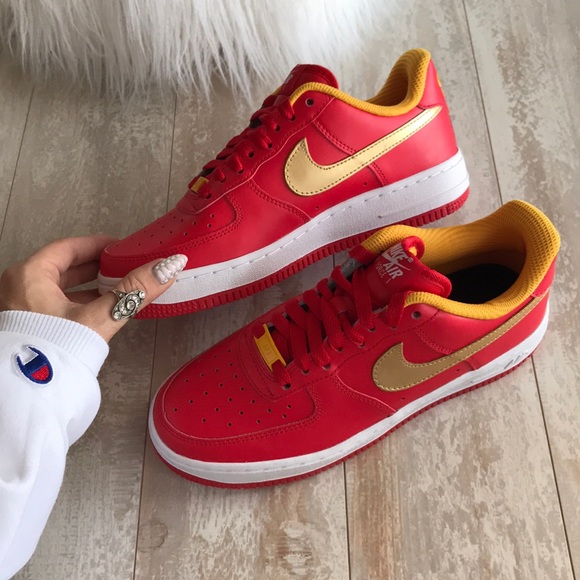 NWT Nike ID Air Force 1 Custom Leather Red - Picture 6 of 8